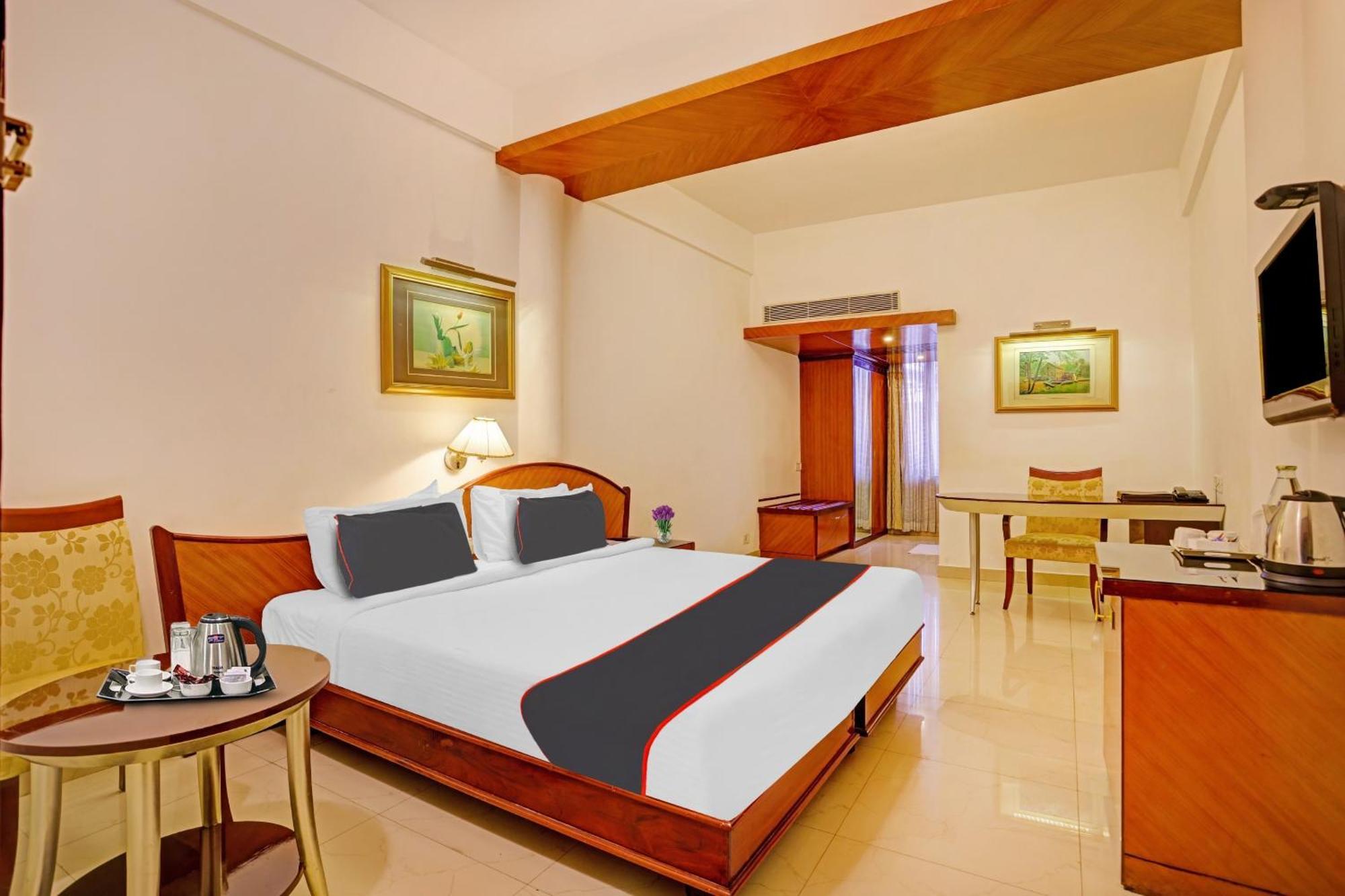 Super Collection O Indraprastha Hotel Thiruvananthapuram Exterior foto